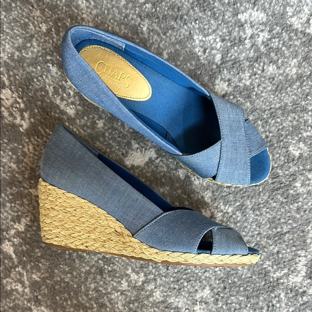 Chaps 💚 Blue and Tan Wedge Espadrilles